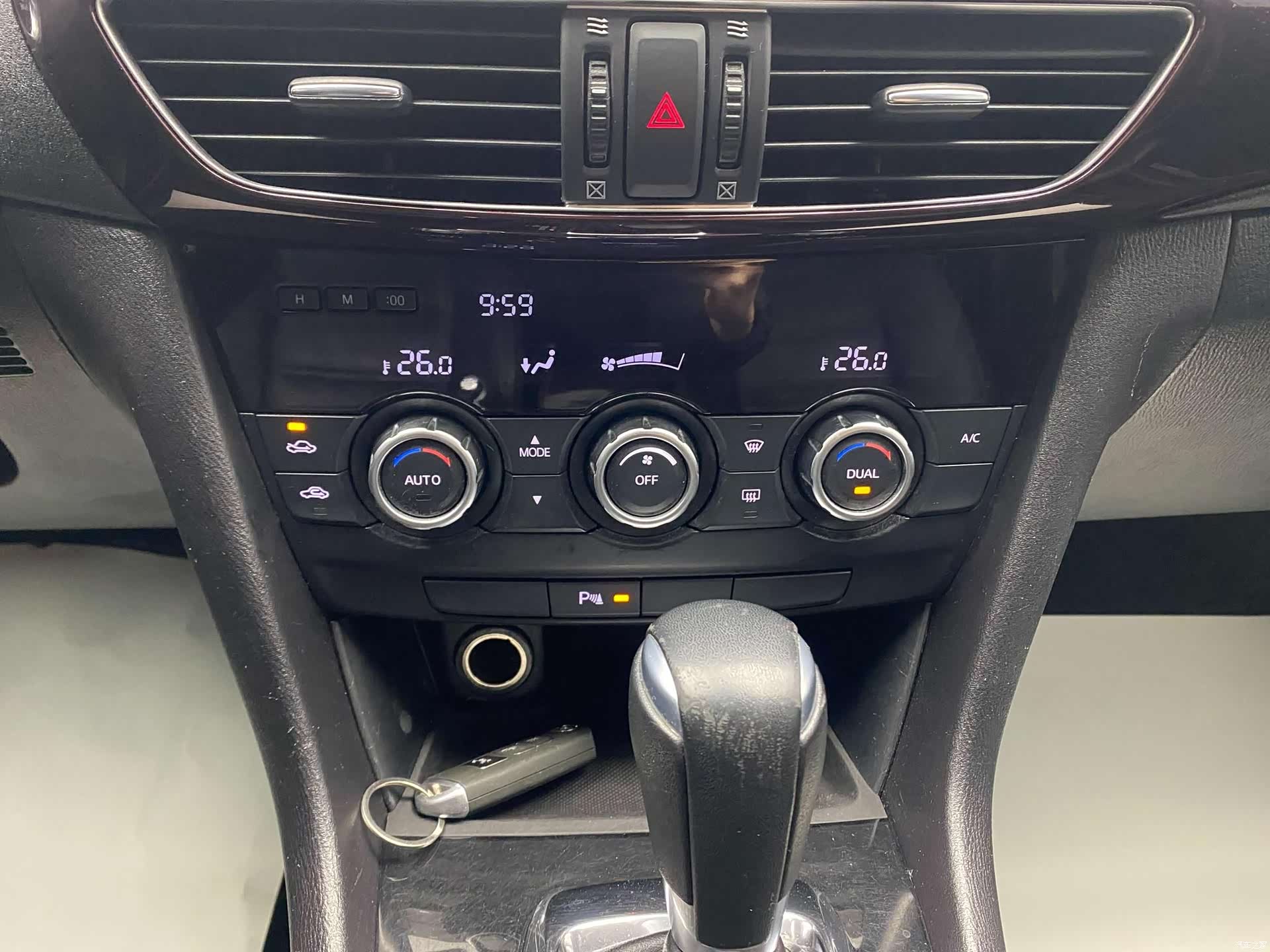 Mazda Atenza, 2016 27