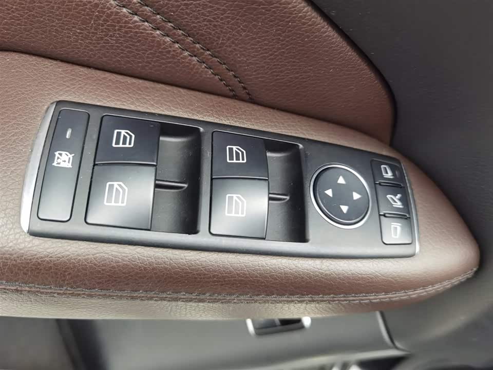 Mercedes-Benz M class