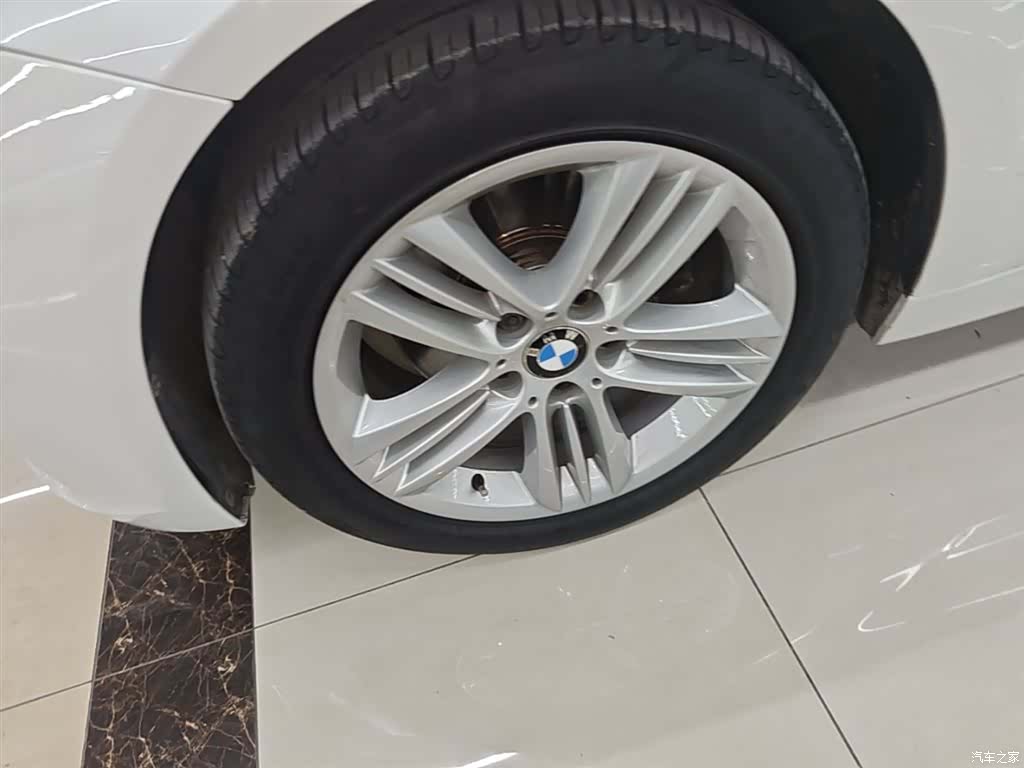 BMW 3 Series, 2017 23