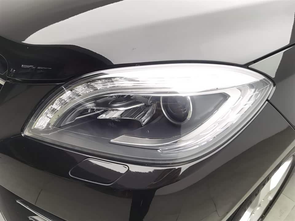 Mercedes-Benz M class