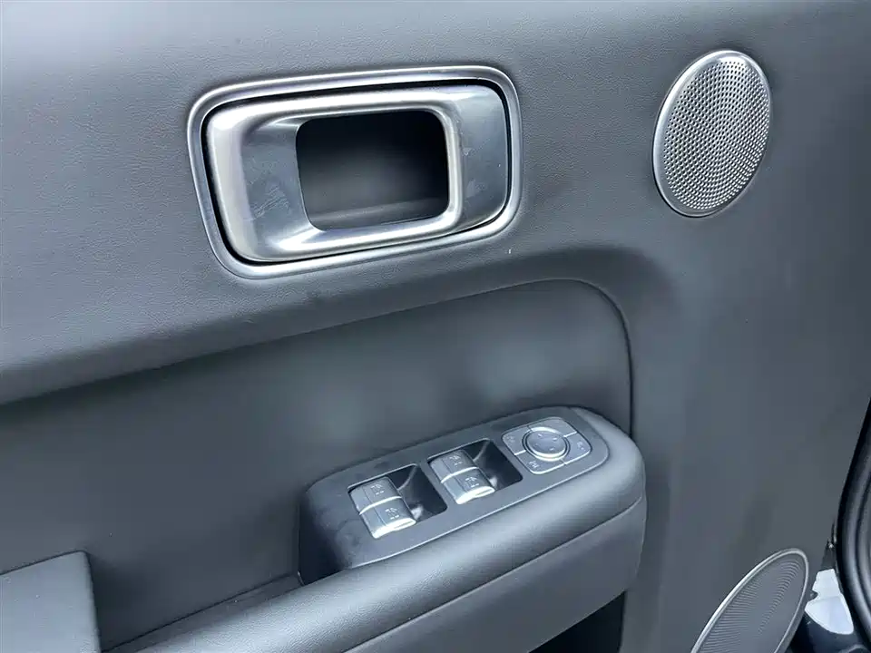 Li Auto Ideal L8