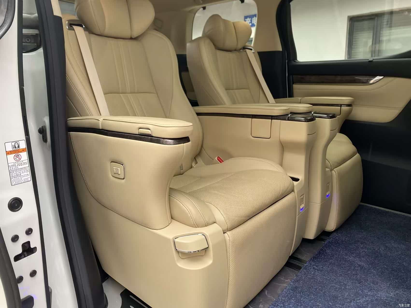 Toyota Alphard, 2019 7
