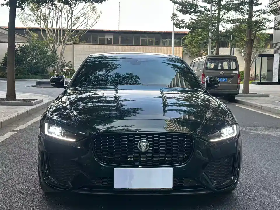 Jaguar XEL