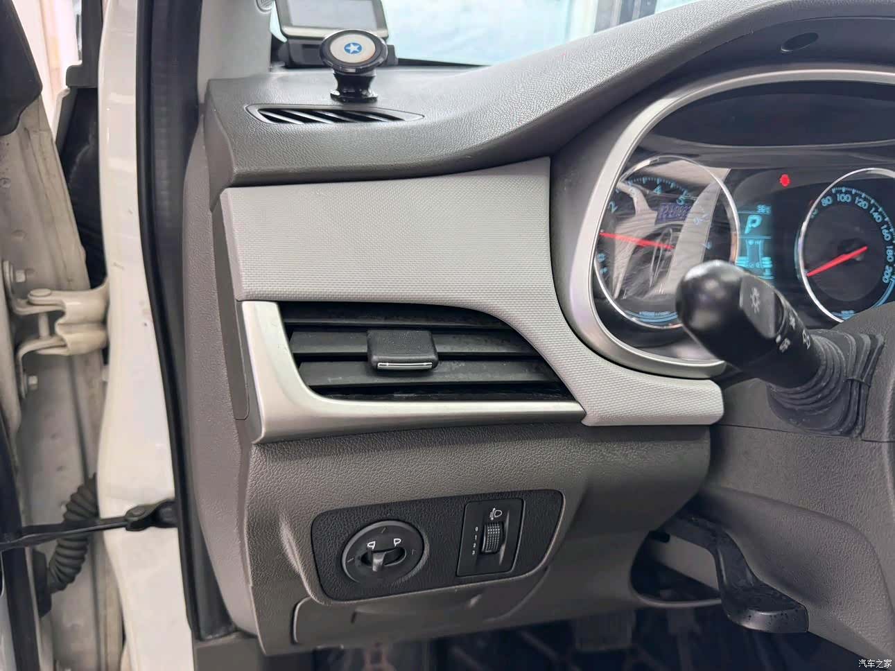 Chevrolet RV, 2017 17
