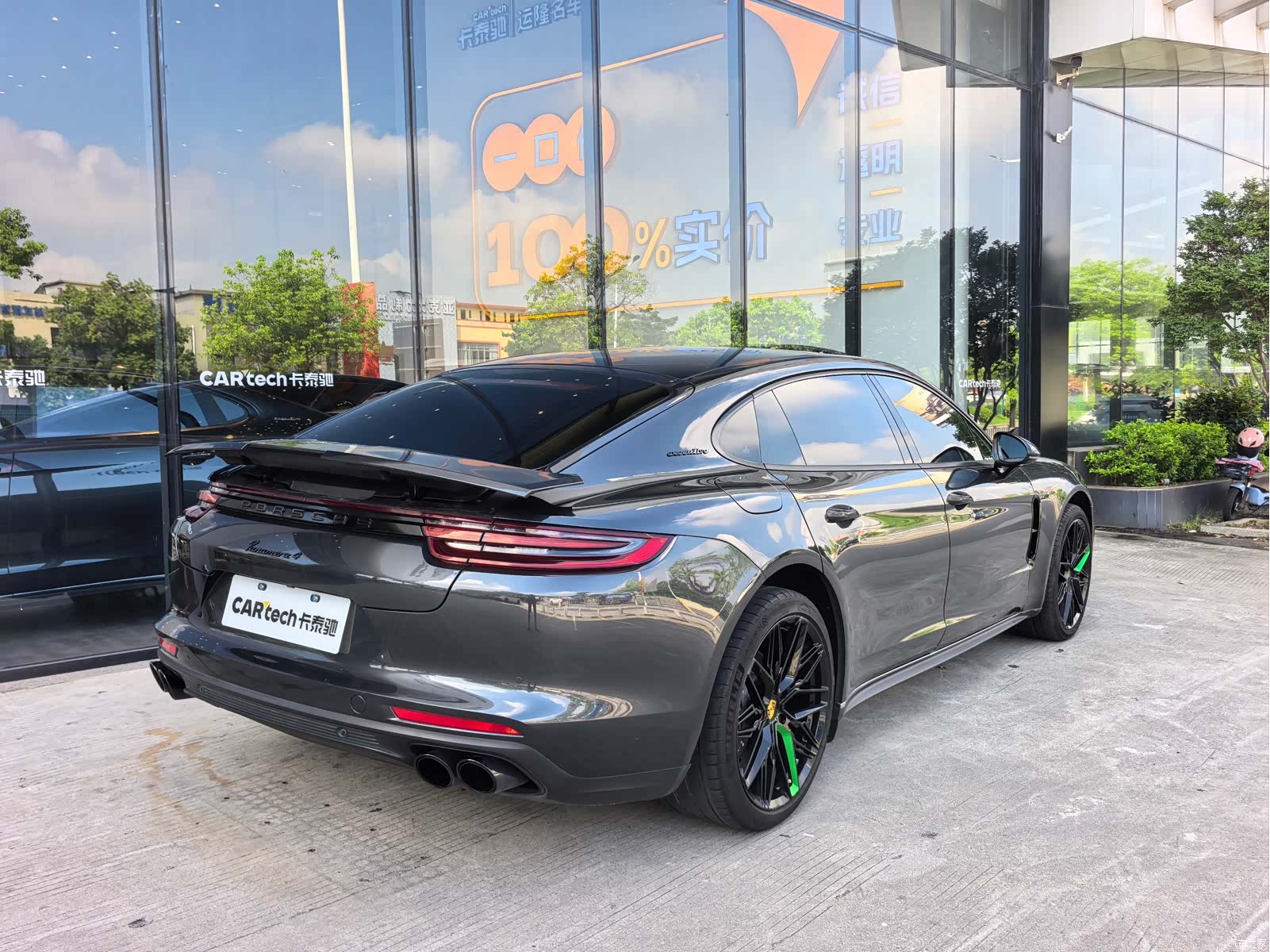 Porsche Panamera, 2018 все фото