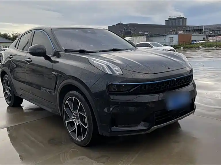 Lynk & Co 05