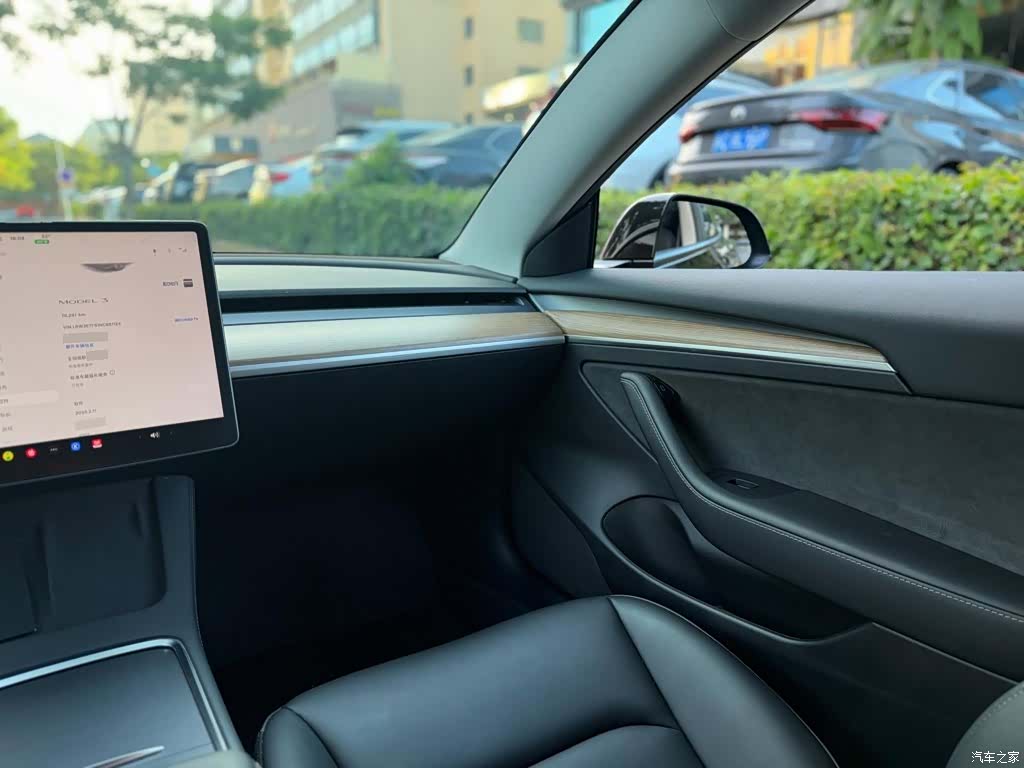 Tesla Model 3, 2022 9