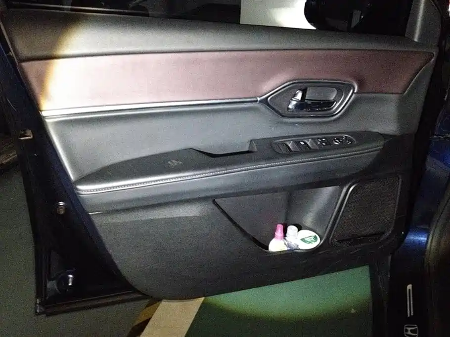 CIIMO Dongfeng Honda M-NV