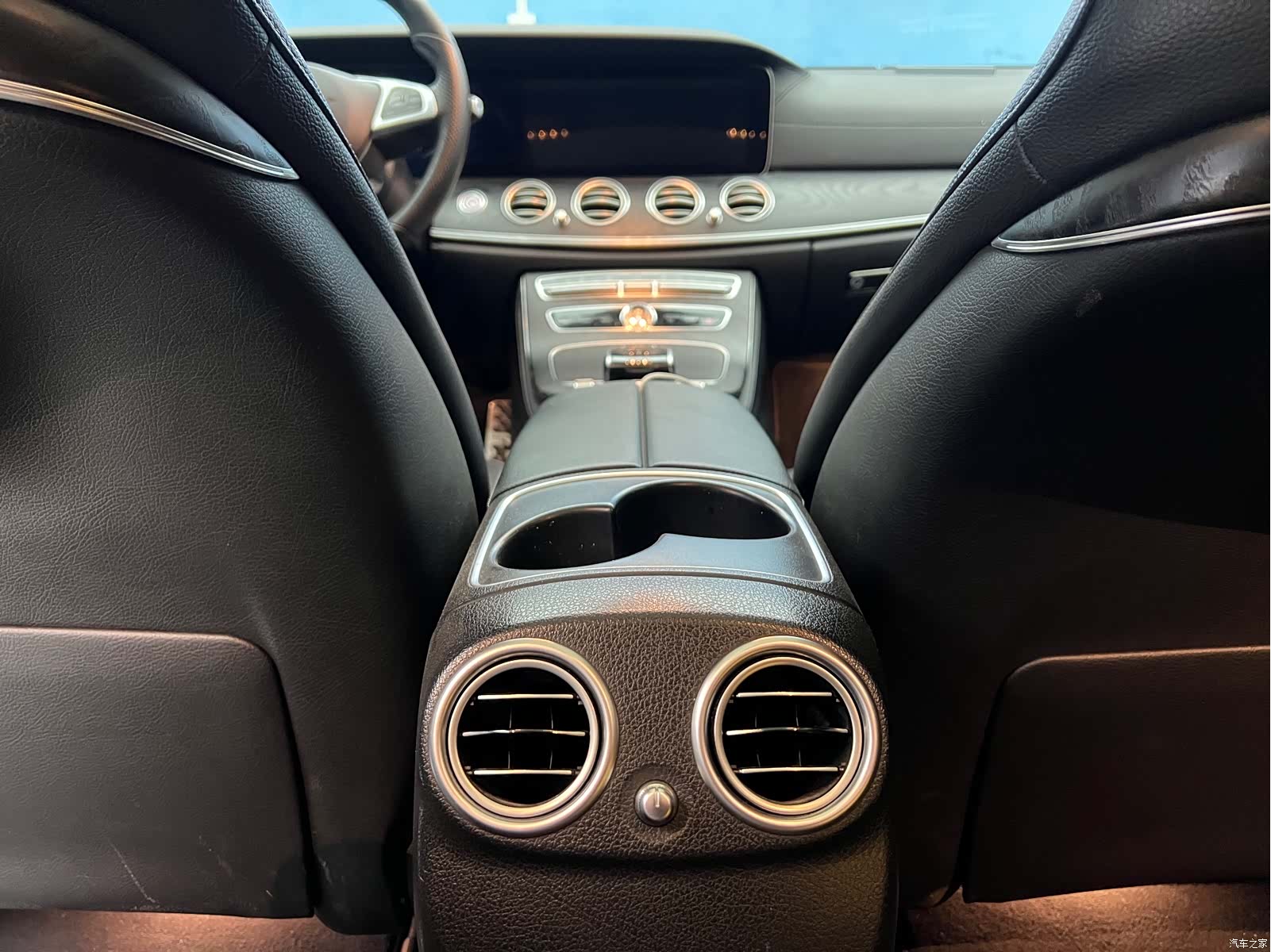 Mercedes-Benz E-Class, 2018 15