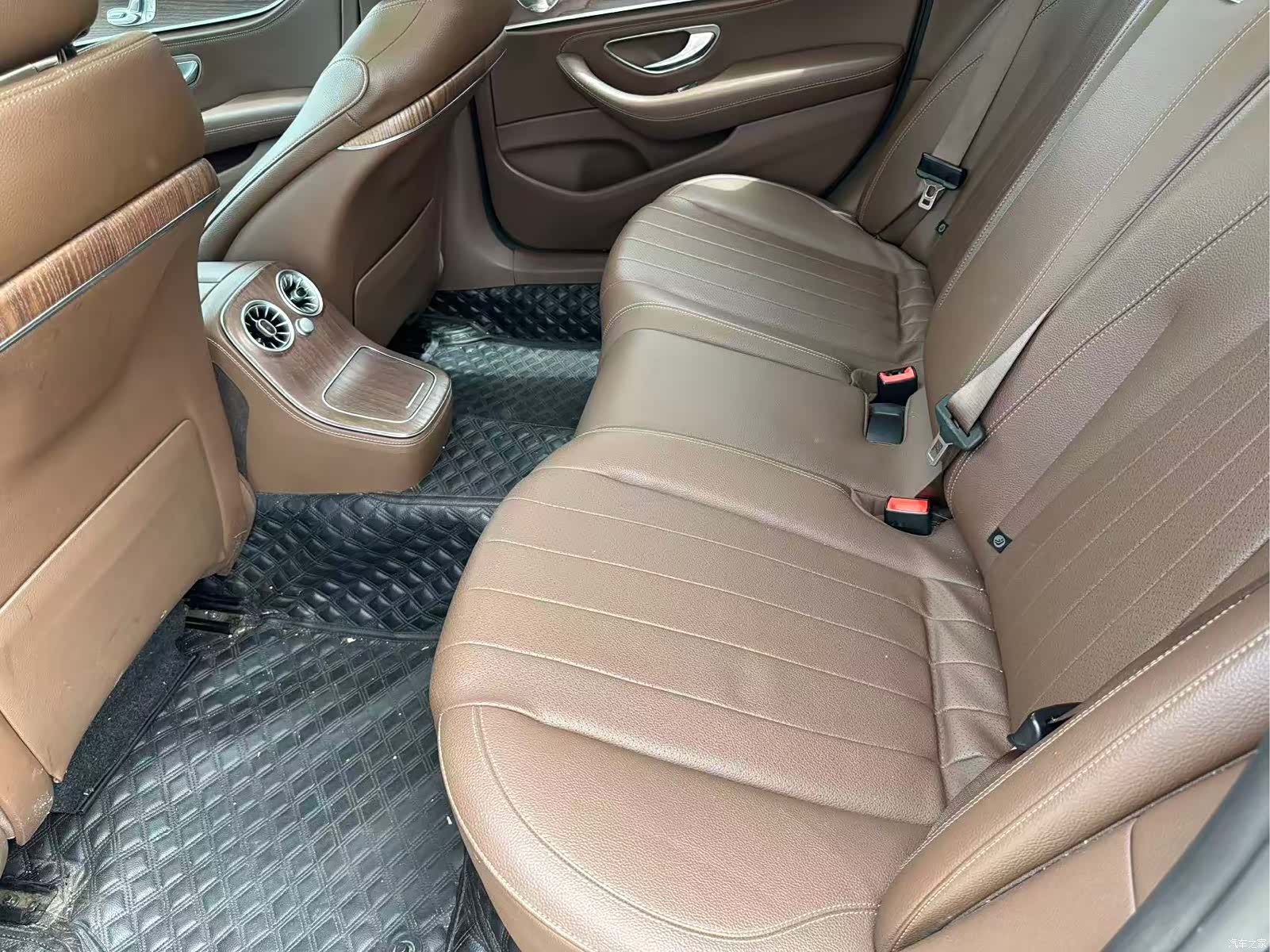 Mercedes-Benz E-Class, 2021 все фото