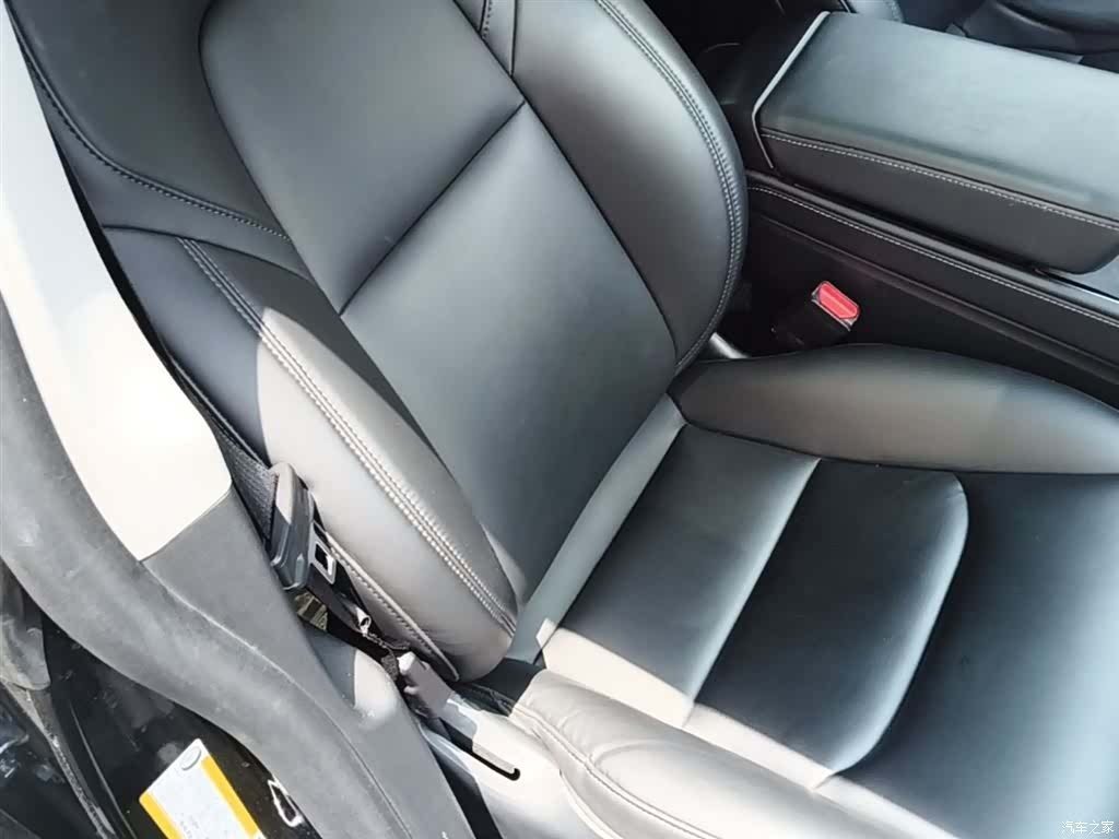 Tesla Model Y, 2021 25