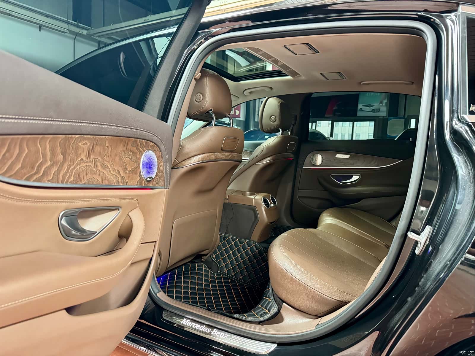 Mercedes-Benz E-Class, 2018 4