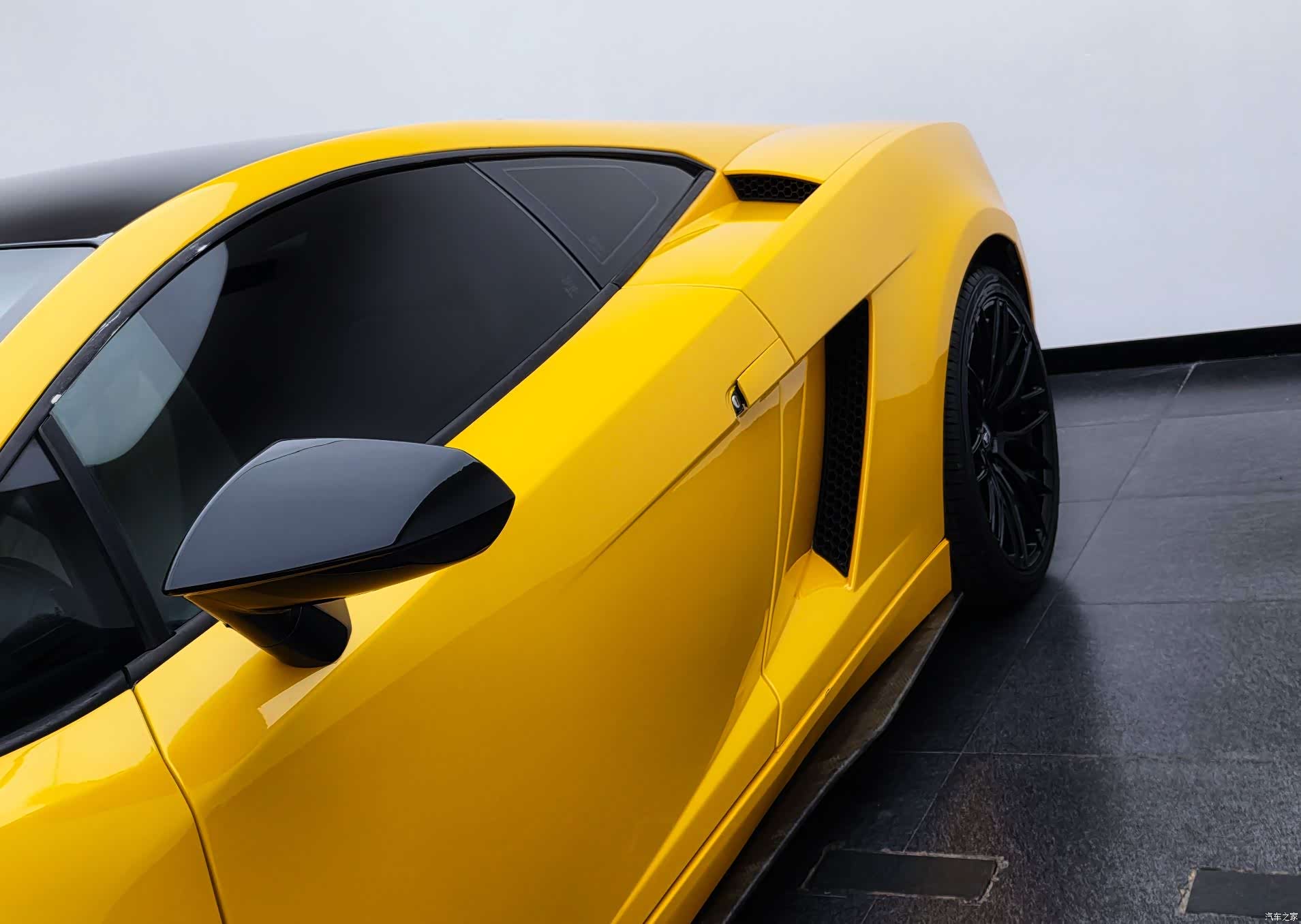 Lamborghini Gallardo, 2013 6