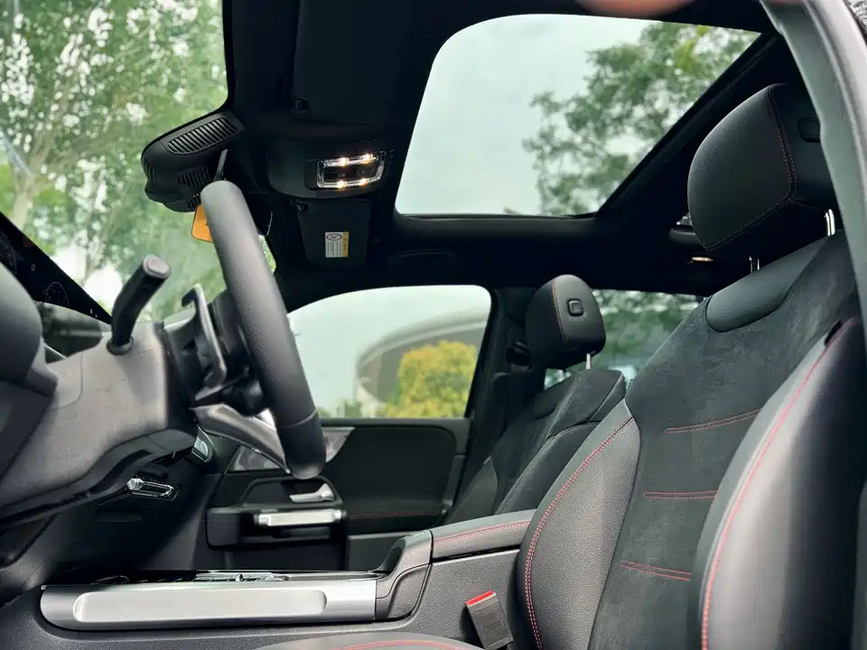 Mercedes-Benz GLB AMG