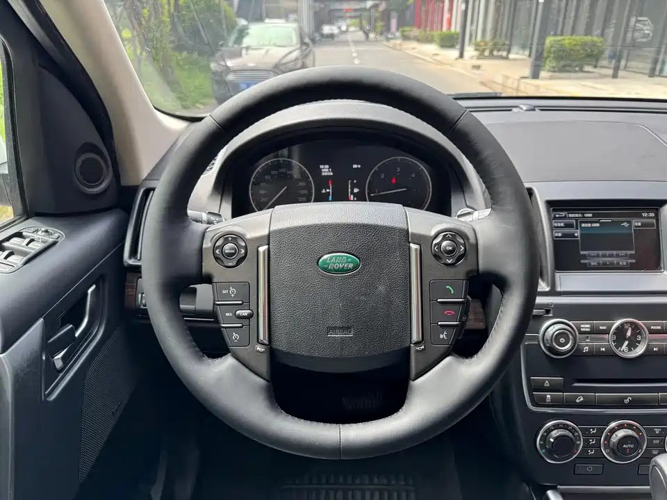 Land Rover Freelander 2