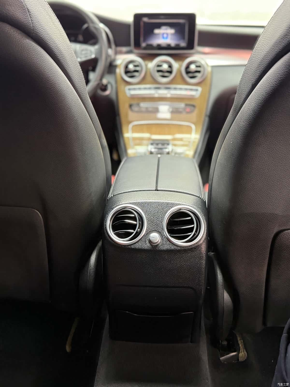 Mercedes-Benz GLC, 2018 16