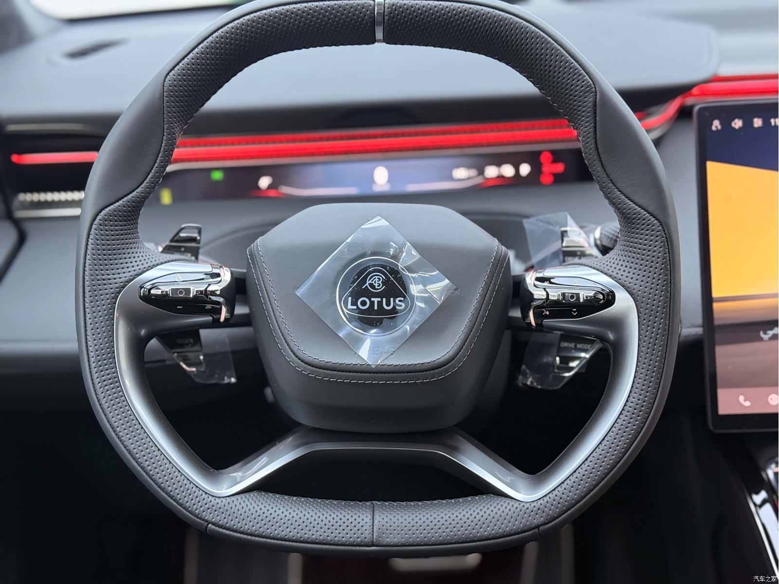 Lotus ELETRE, 2026 23