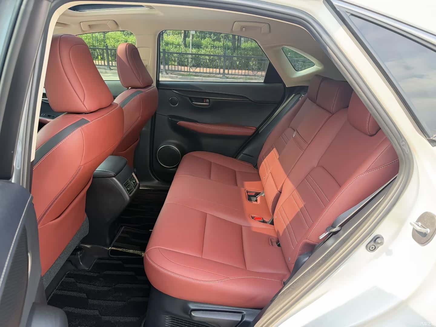 Lexus NX, 2016 7