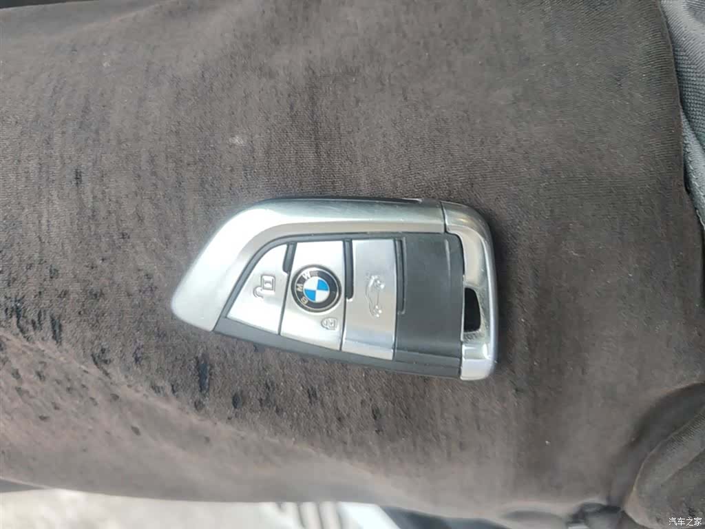 BMW X6, 2018 9