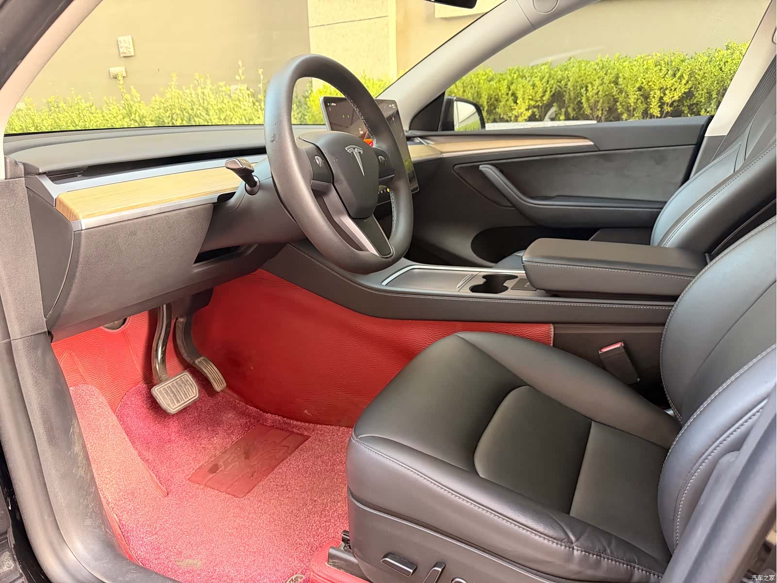 Tesla Model Y, 2023 7