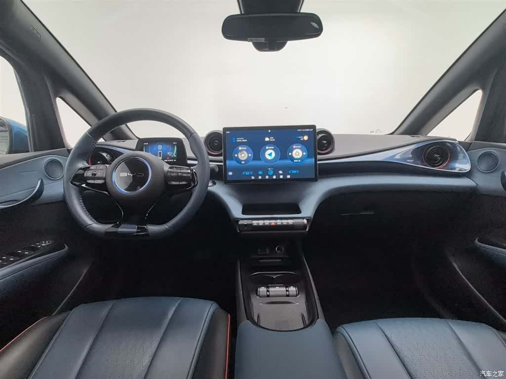 BYD Dolphin, 2022 все фото