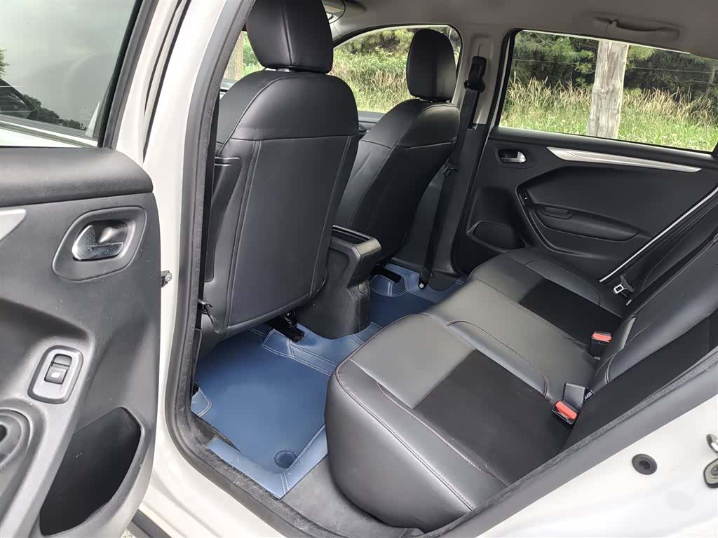 Citroen C3-XR, 2017 13