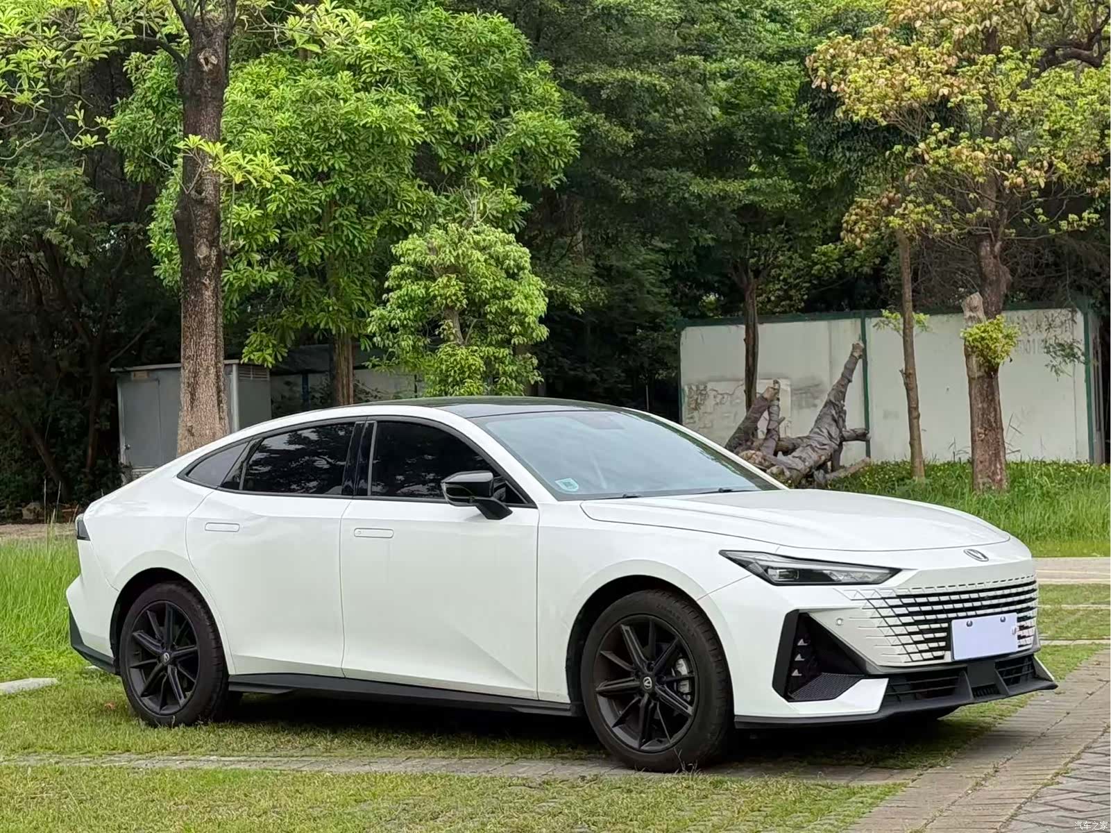 Changan UNI-V, 2023 2
