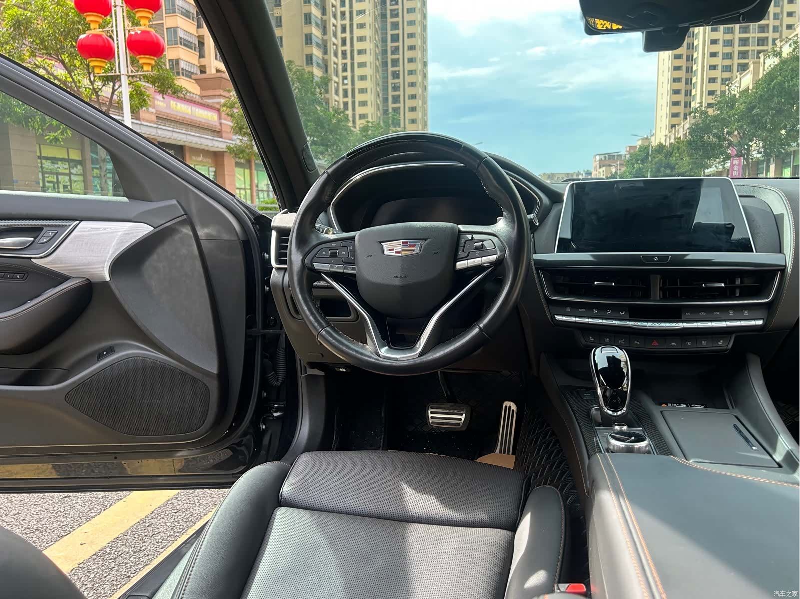 Cadillac CT5, 2023 25