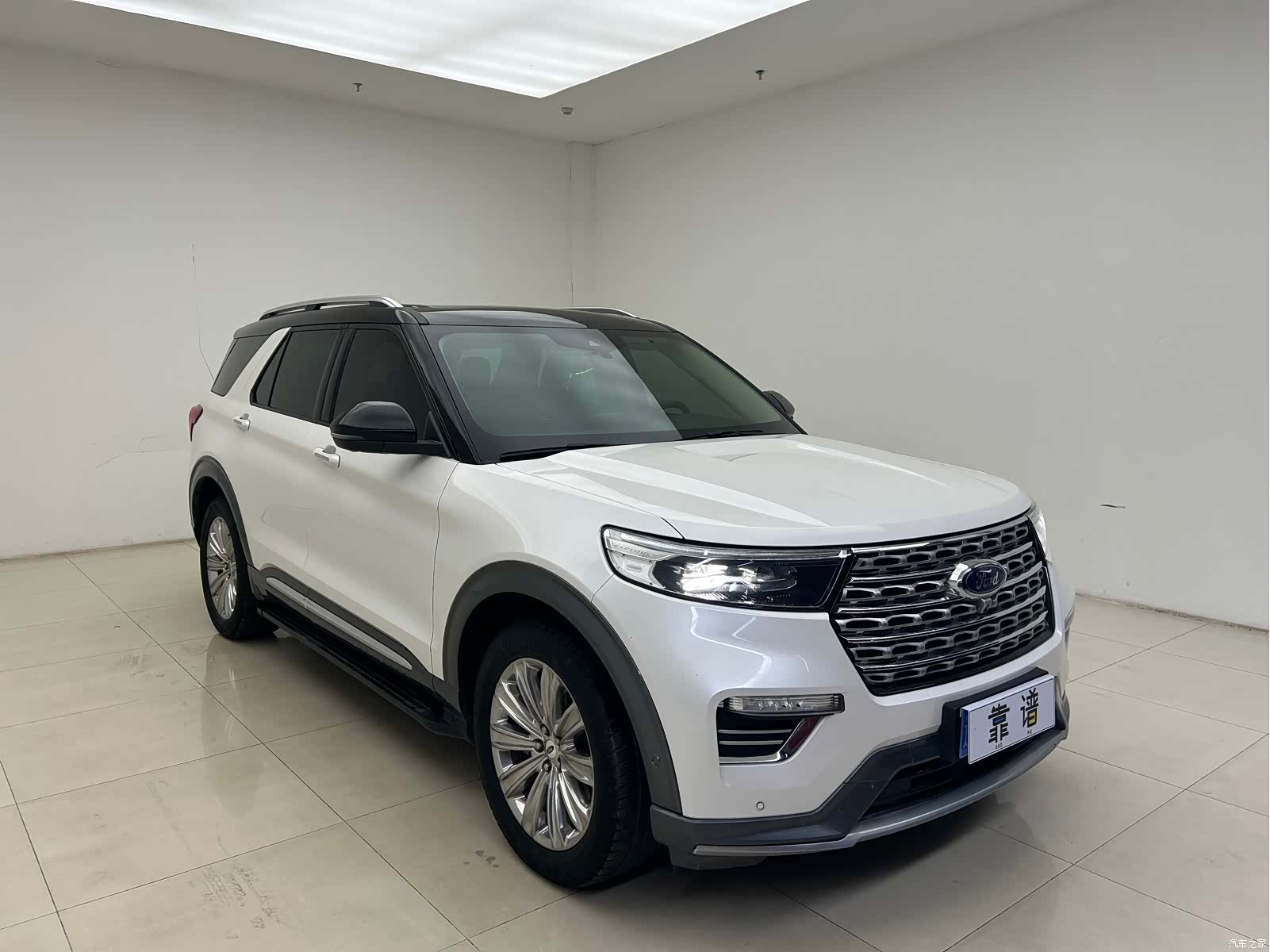 Ford Explorer, 2021 3