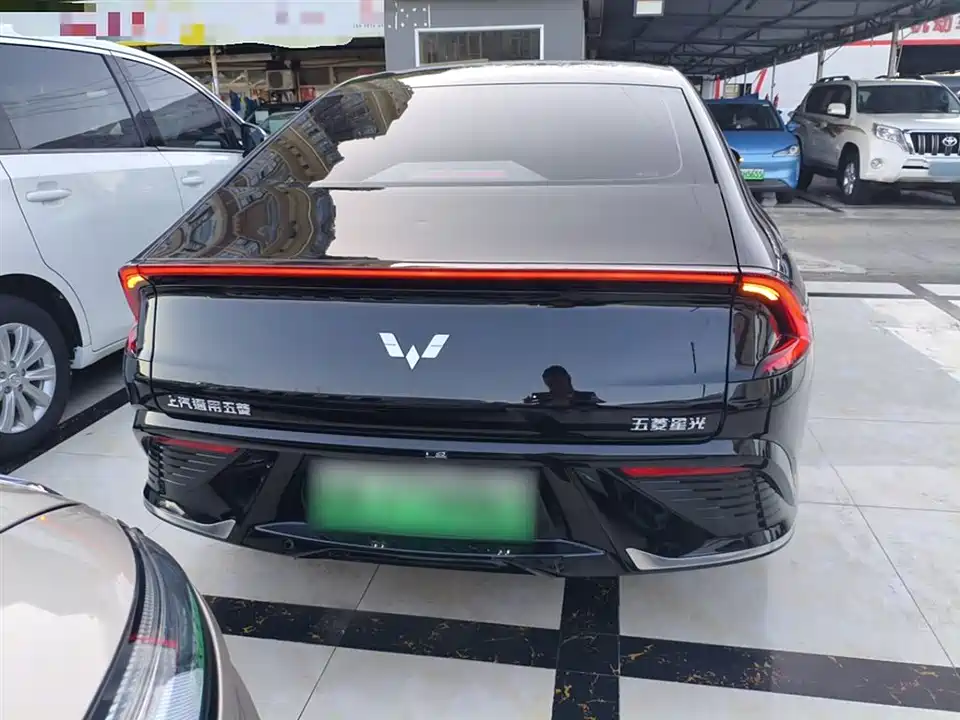 Wuling Wuling Starlight