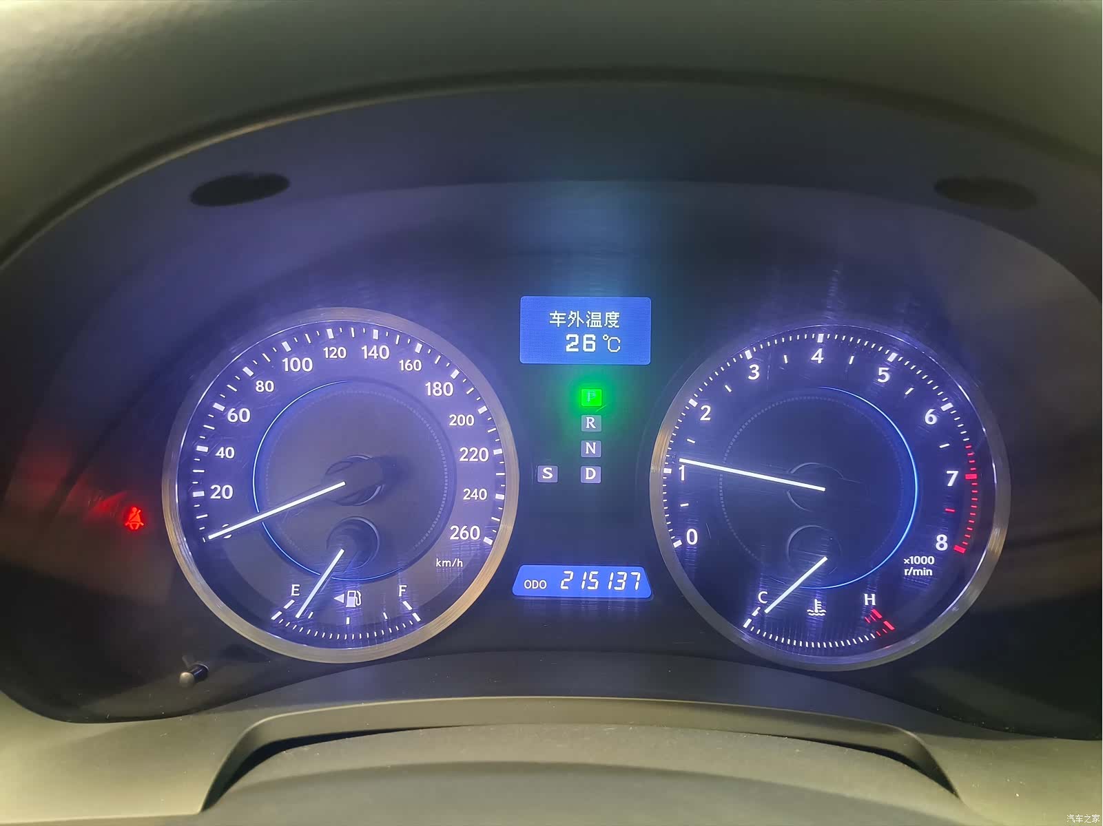 Lexus IS, 2012 все фото