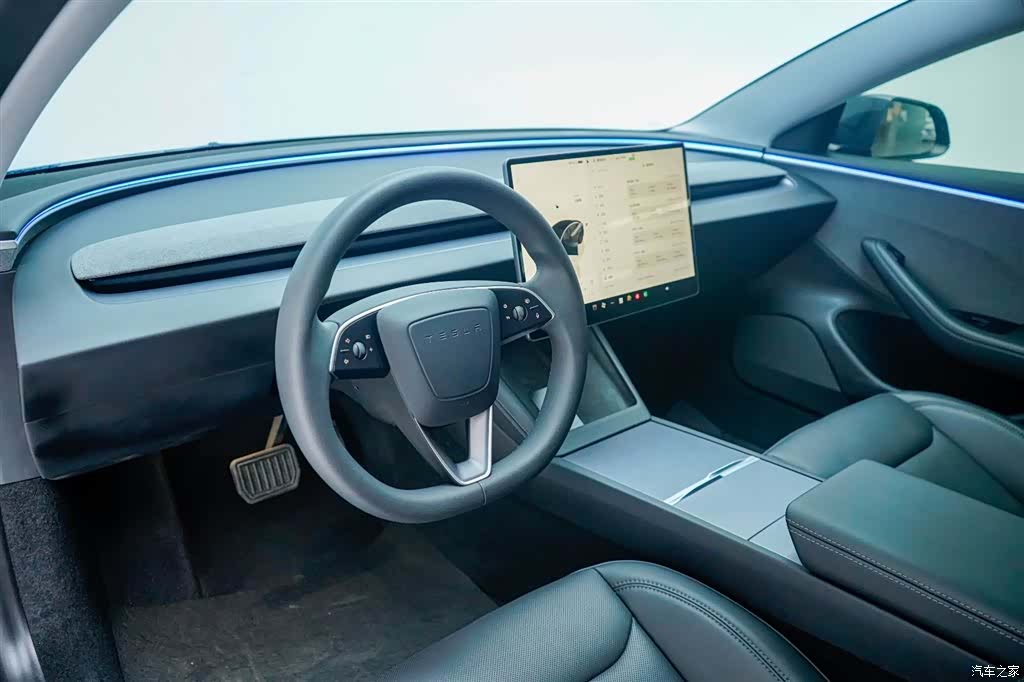 Tesla Model 3, 2024 14