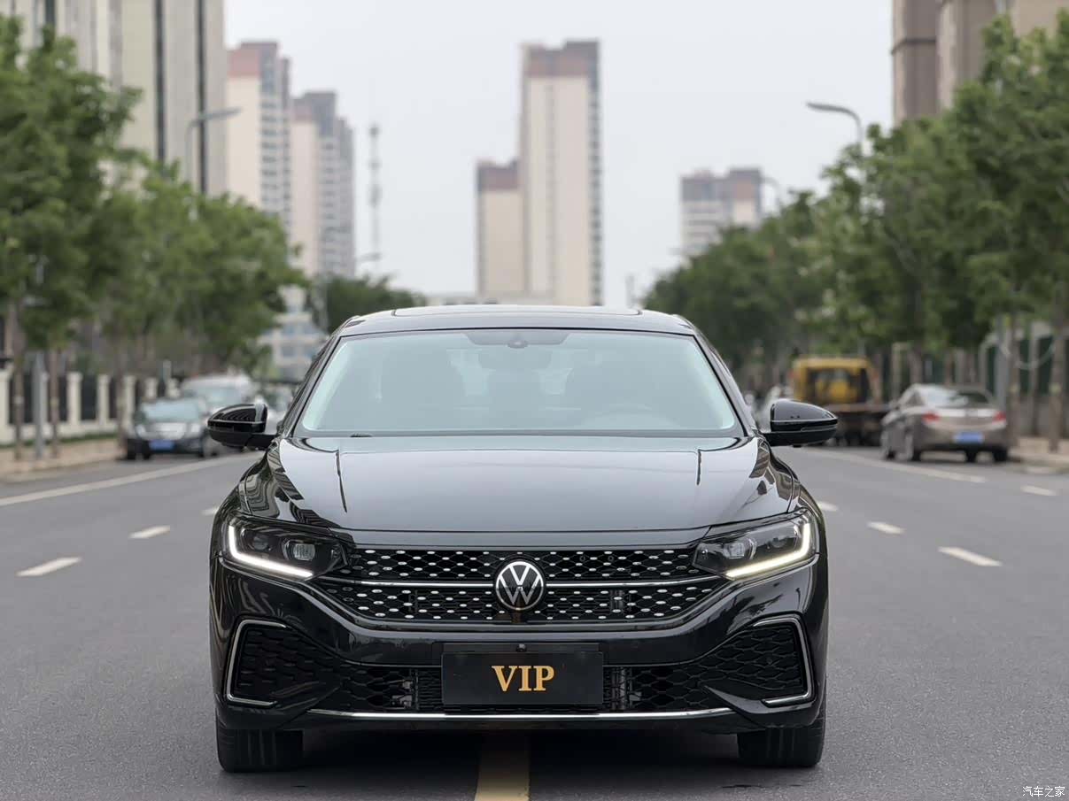 Volkswagen Passat, 2024 2