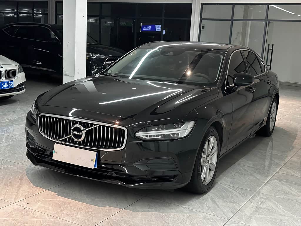 Volvo S90 2018 T4