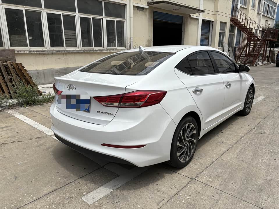 Hyundai Lead