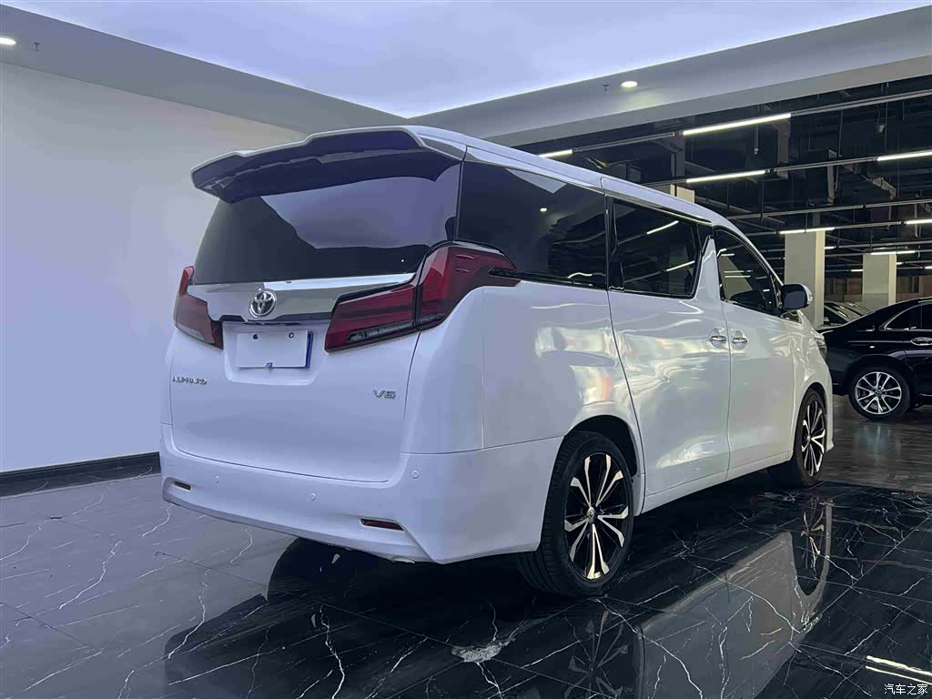 Toyota Alphard, 2011 23