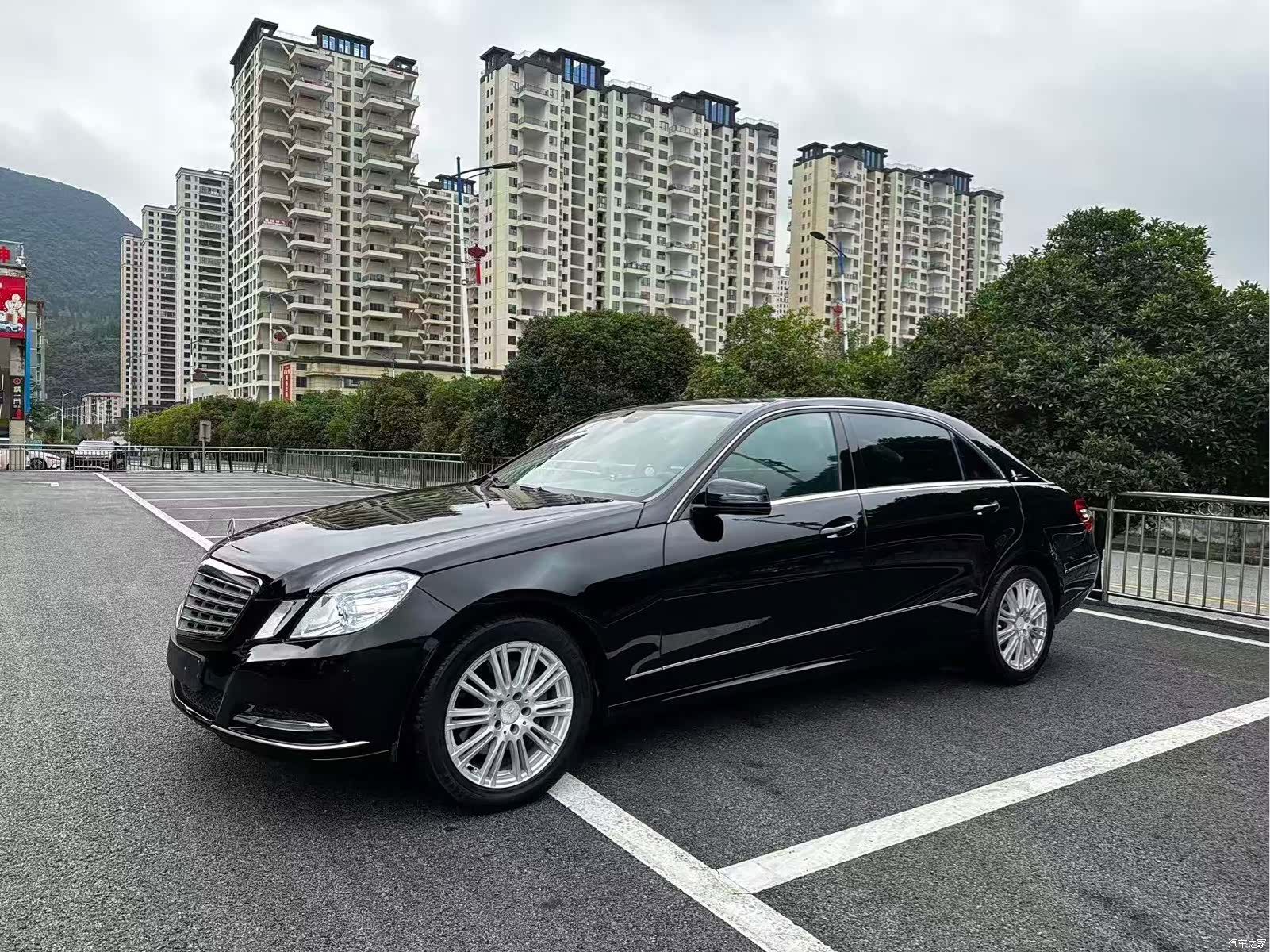 Mercedes-Benz E-Class, 2013 3