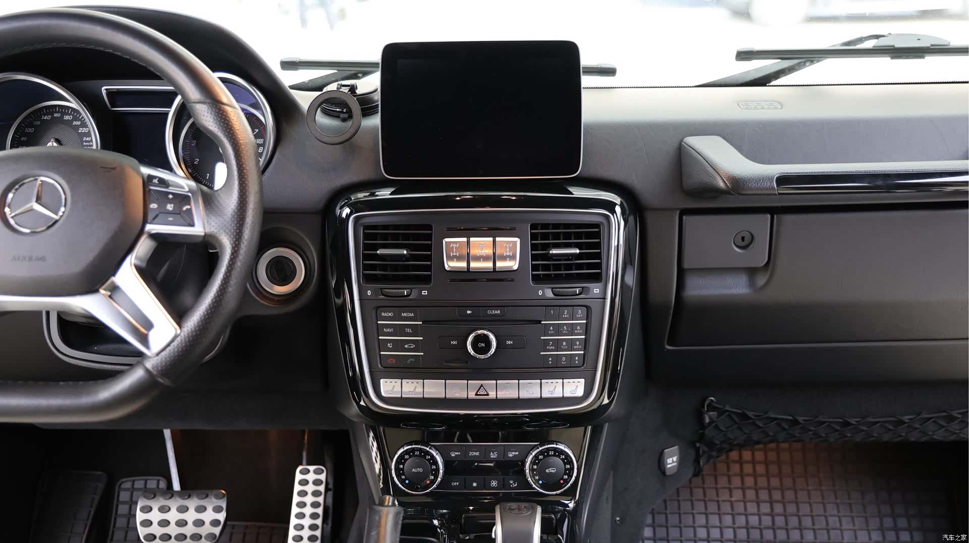 Mercedes-Benz G-Class, 2017 12
