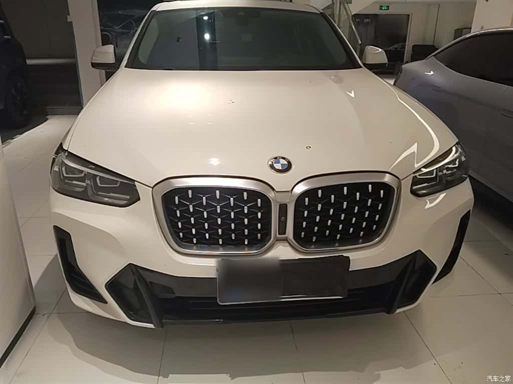 BMW X4, 2022 3