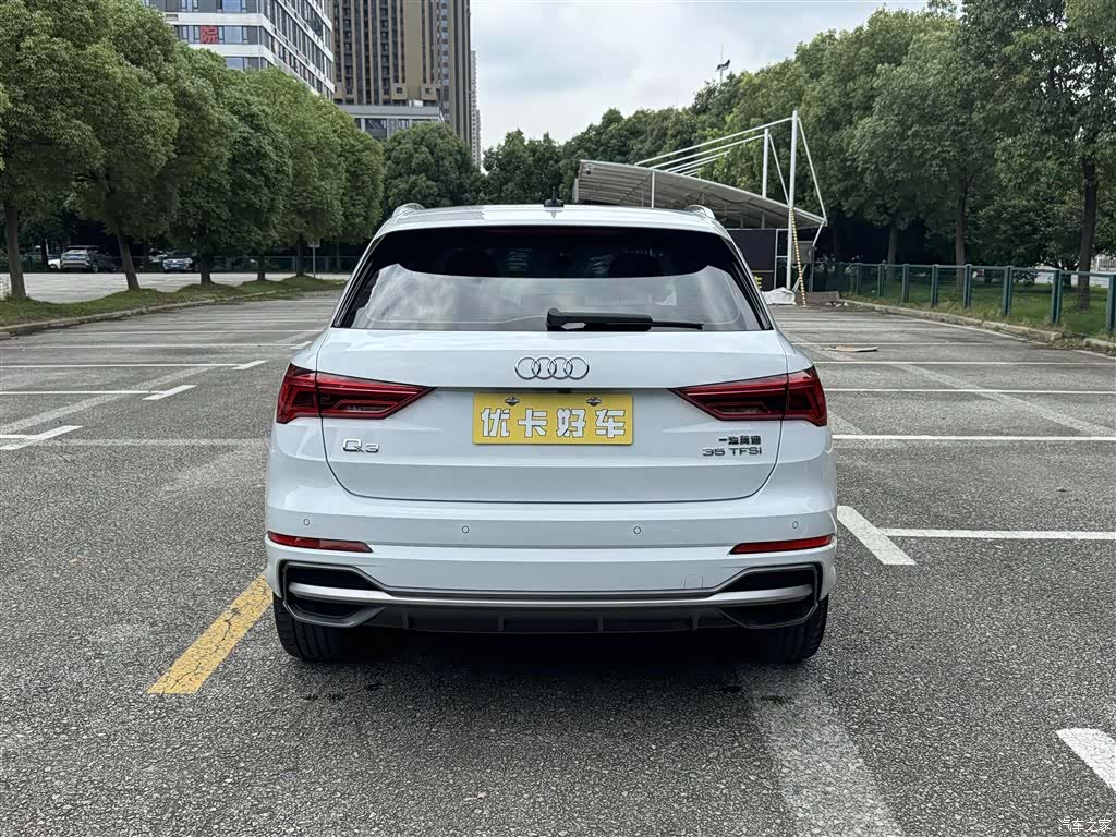 Audi Q3, 2022 6
