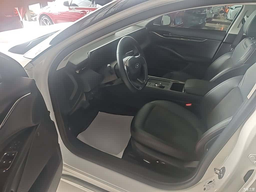 Ford Mondeo, 2023 16