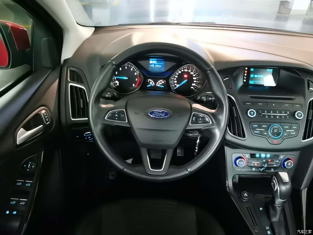 Ford Focus, 2016 11