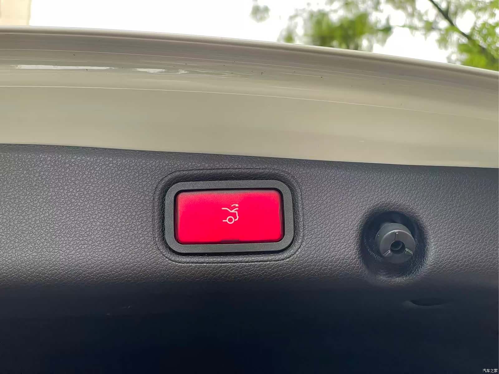 Mercedes-Benz E-Class, 2018 10