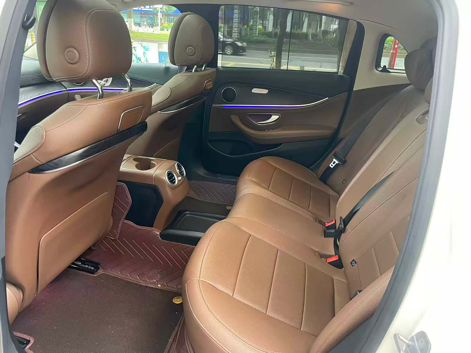 Mercedes-Benz E-Class, 2018 9