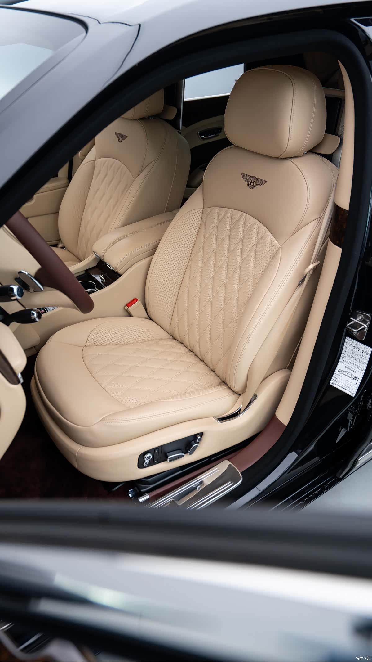 Bentley Mulsanne, 2018 11