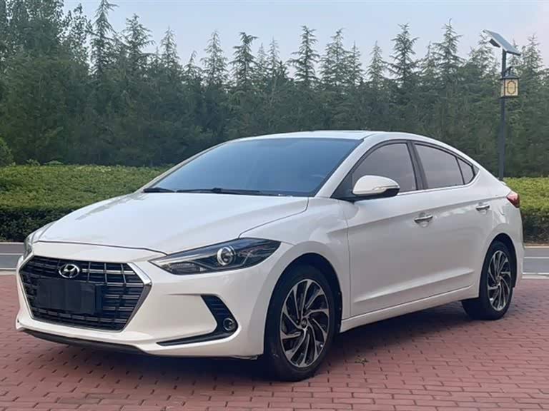 Hyundai Lead