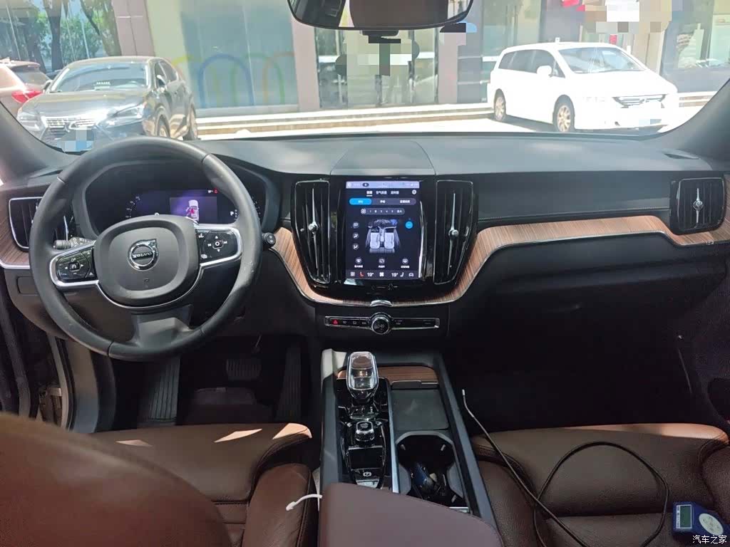 Volvo XC60, 2022 10