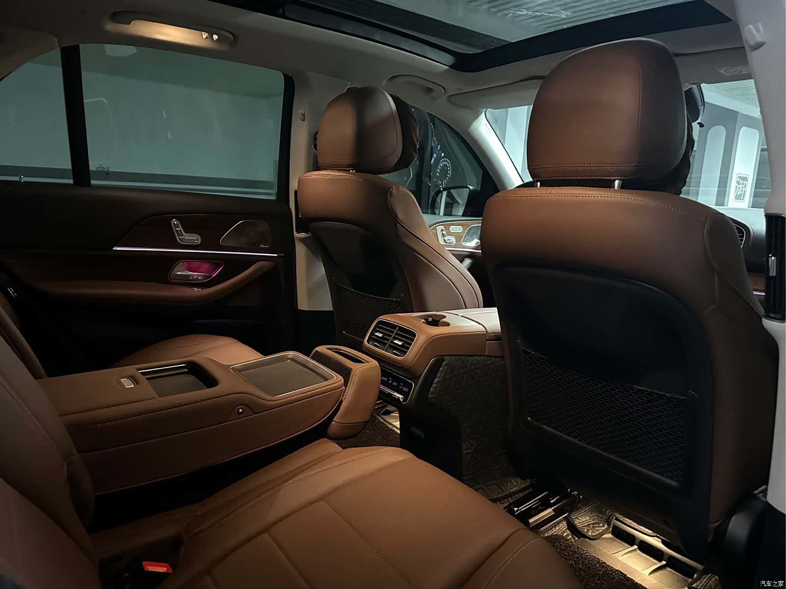 Mercedes-Benz GLE, 2025 21