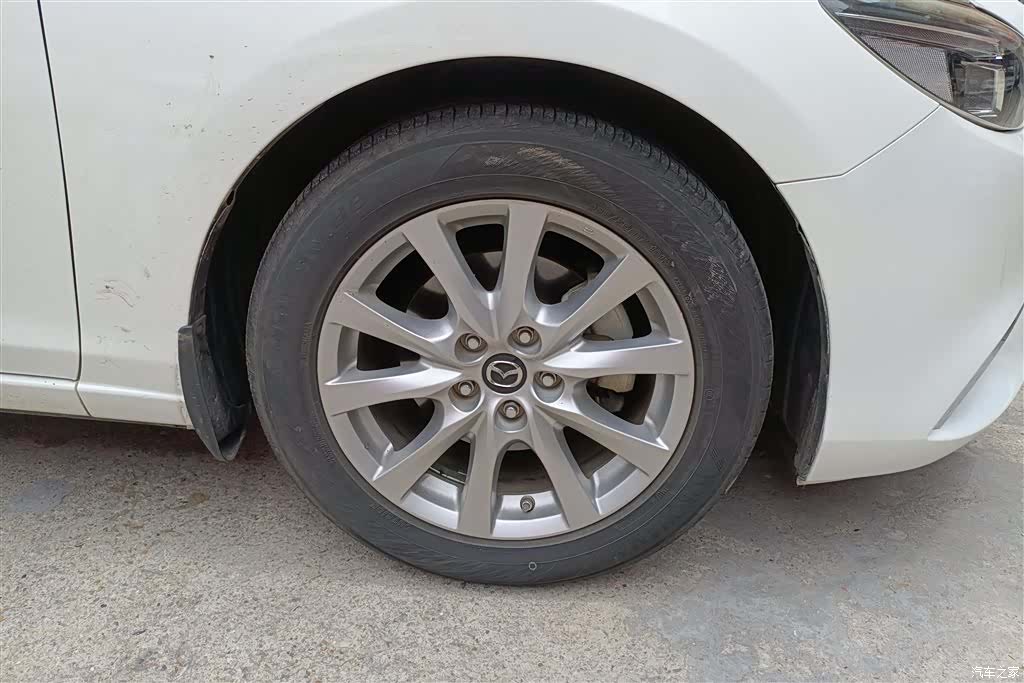 Mazda Atenza, 2017 6