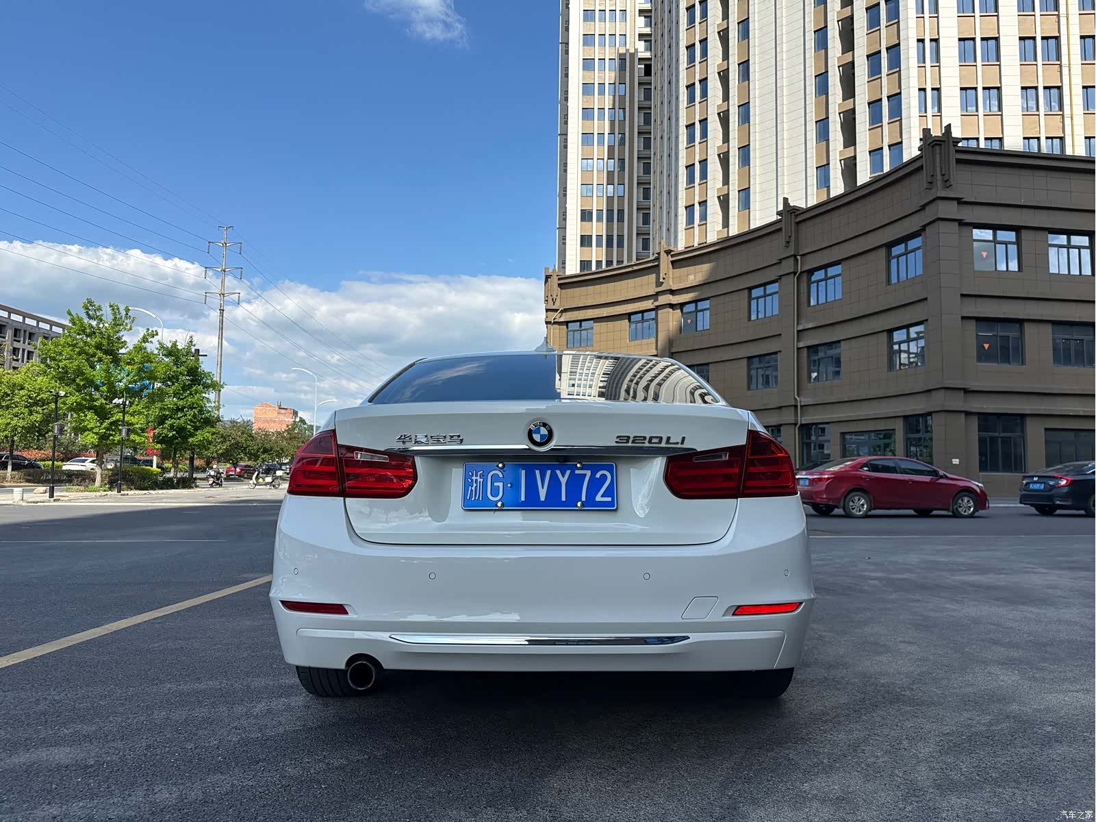 BMW 3 Series, 2012 все фото
